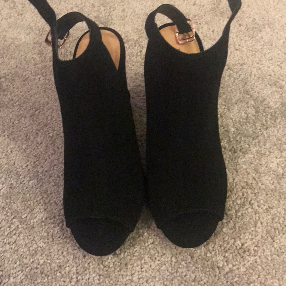 Brand New Bamboo booties. Size 7